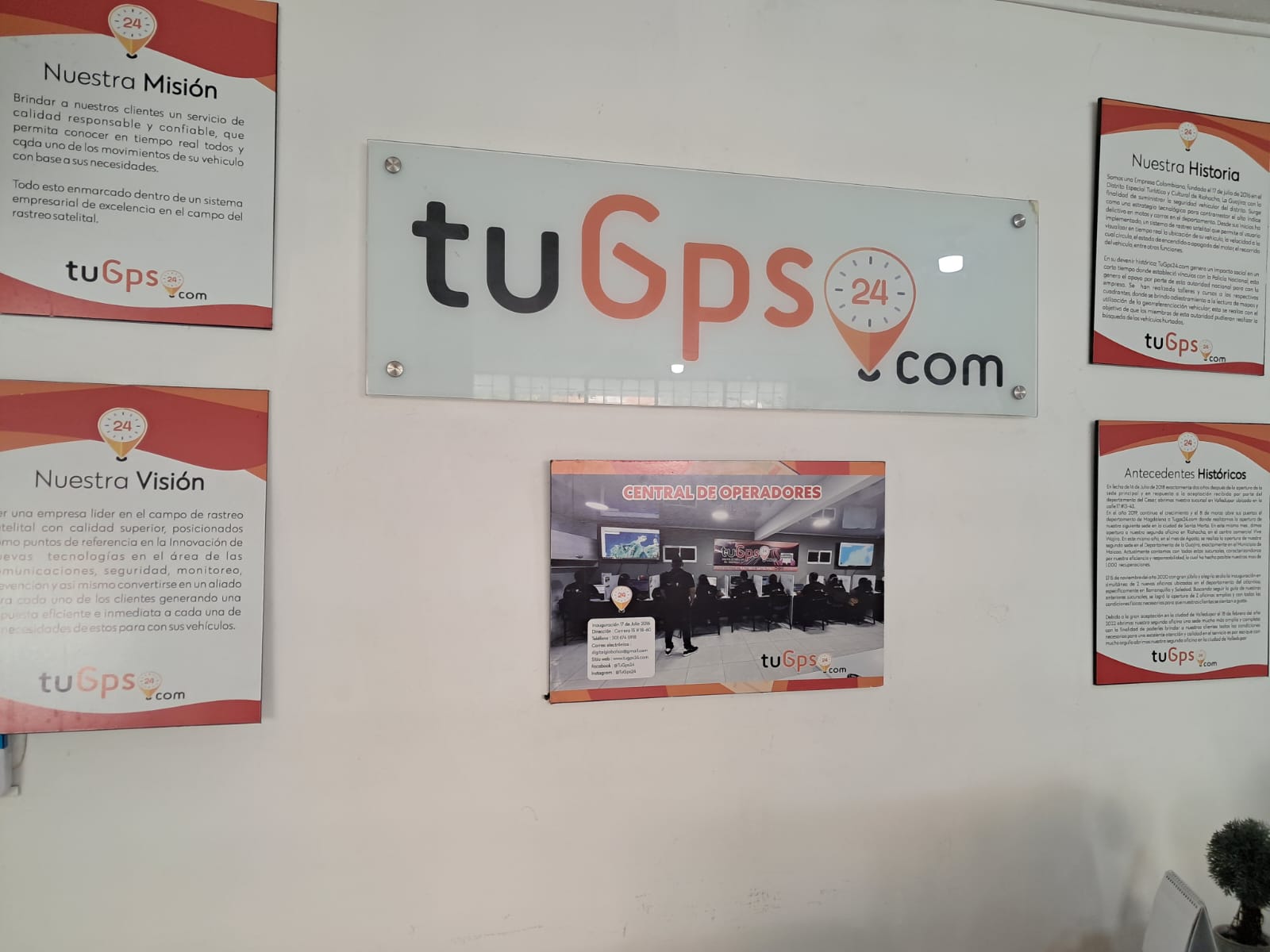 Sucursal TuGPS24 Bucaramanga — interior